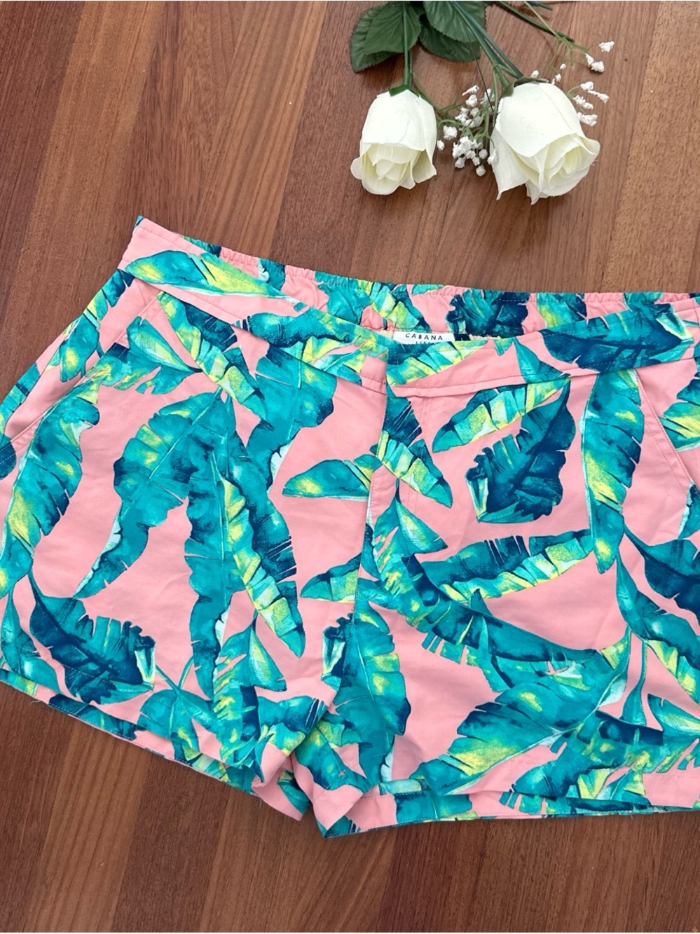 Tropical Leaf Pink Women's Shorts